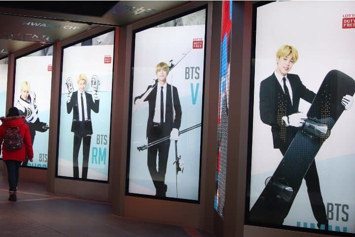 Seoul Full-Day K‑Pop Fan Mingling Tour with Young Licensed Guide & Chimaek