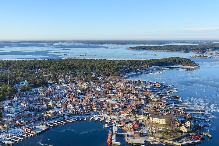 Stockholm Archipelago 2-Hour Guided Boat Tour from Gamla Stan photo 3