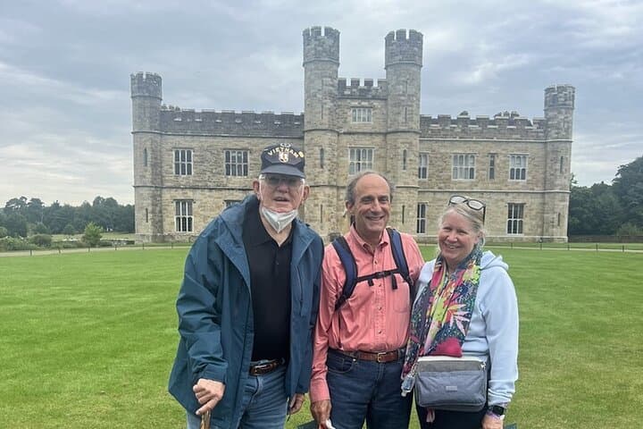 Leeds Castle, Canterbury & White Cliffs of Dover: Private Chauffeur Day Trip from London