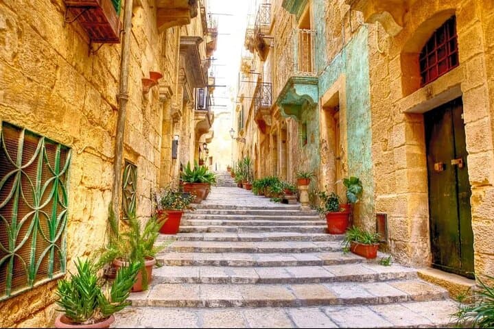 Private Malta Driving Tour: Mdina, Dingli Cliffs & Blue Grotto photo 2
