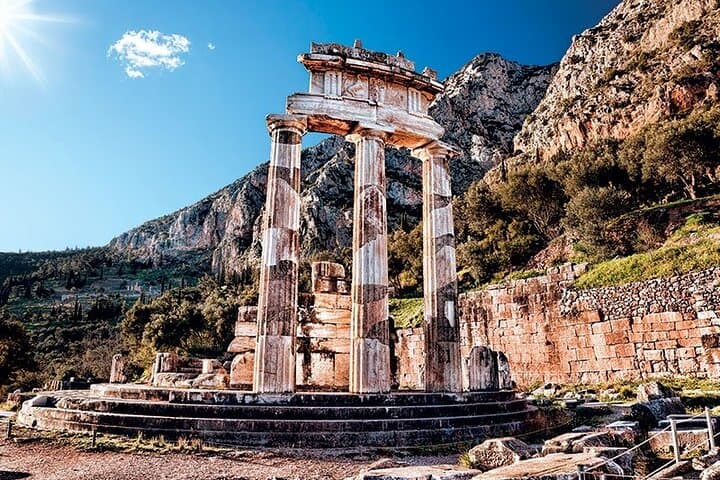 Two-Day Spanish Guided Tour to Delphi and Meteora — Oracle of Apollo & Cliffside Monasteries photo 6