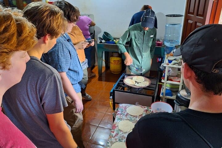 Hands-On Nicaraguan Cooking Class in León: Market to Table with a Local Family photo 4