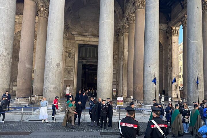 Inside the Pantheon: 60-Minute Small-Group Guided Experience in Rome photo 4
