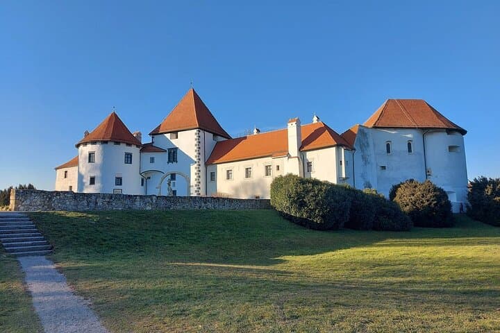 Private Tour to Trakošćan Castle and Varaždin from Zagreb — Day Trip Guide