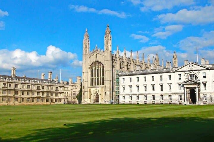 Private Oxford and Cambridge University Tour: Chauffeur-Driven Day Trip from London