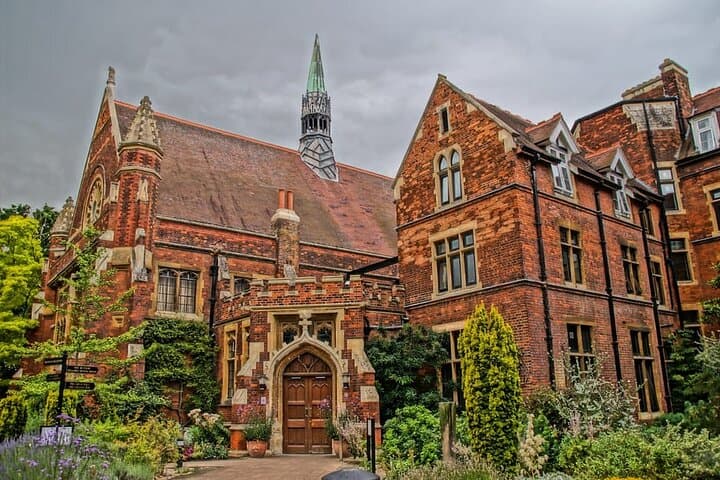 Private Oxford and Cambridge University Tour: Chauffeur-Driven Day Trip from London photo 3