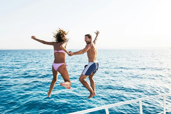 Alanya Relaxing Boat Tour — Lunch, Sea Caves & Swimming at Cleopatra Beach photo 3