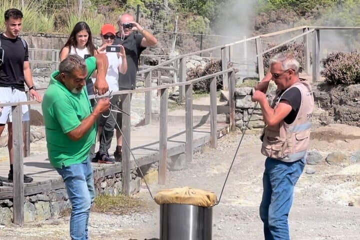 Full-Day Private Tour São Miguel Island: Lagoa das Sete Cidades, Furnas & Northeast Routes