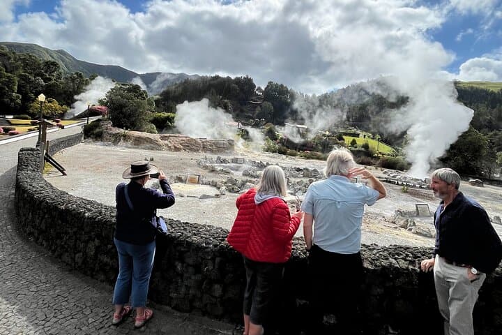 Full-Day Private Tour São Miguel Island: Lagoa das Sete Cidades, Furnas & Northeast Routes photo 6