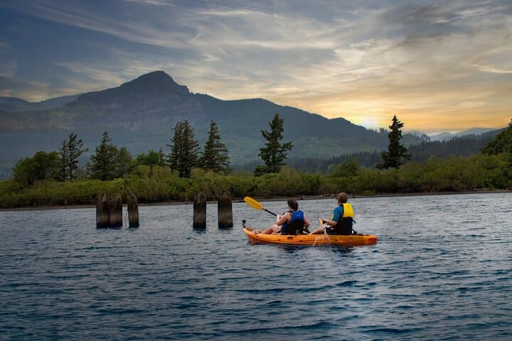 Columbia River Gorge Kayak Tour: Herman Creek to Government Cove photo 2