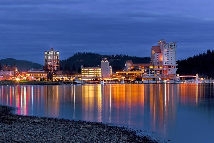 Twilight Rydables Guided Tour: Evening Lake Lights in Coeur d'Alene photo 3