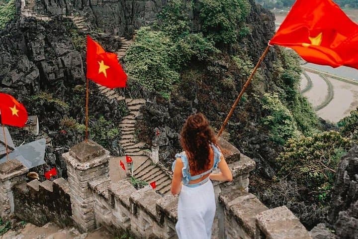 Luxury Day Trip to Hoa Lu, Tam Coc & Mua Cave from Hanoi photo 4