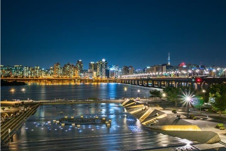 Taste Seoul: Noryangjin Seafood Market to Han River Picnic photo 1