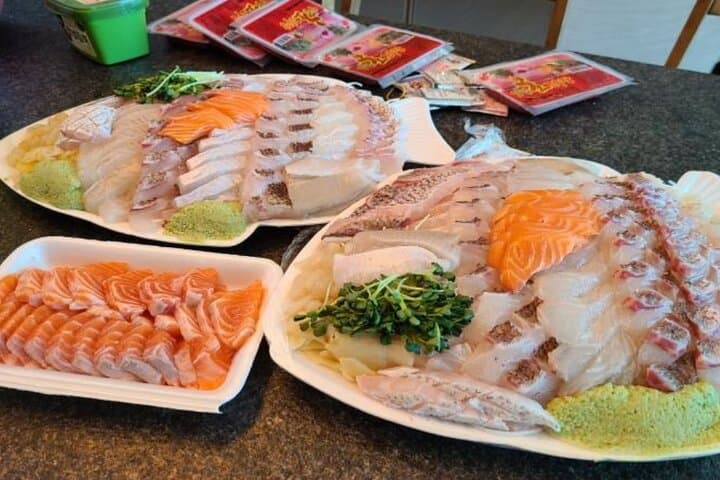 Taste Seoul: Noryangjin Seafood Market to Han River Picnic photo 3