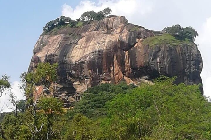 Private Sigiriya Day Tour from Kandy: Sigiriya, Dambulla & Hurulu Safari