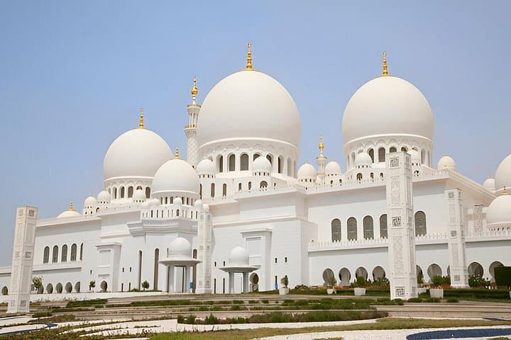 Dubai to Abu Dhabi Day Trip: Sheikh Zayed Grand Mosque, Louvre & Etihad Towers photo 2