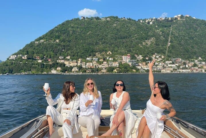 Private Speedboat Grand Tour of Lake Como: Como to Bellagio, Varenna & Swim photo 2