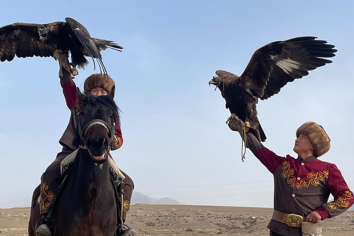 2-Day Issyk-Kul Adventure: Yurt Stay, Eagle Hunt & Fairy Tale Canyon photo 4