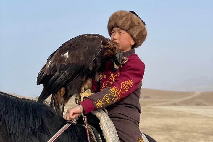 2-Day Issyk-Kul Adventure: Yurt Stay, Eagle Hunt & Fairy Tale Canyon photo 5