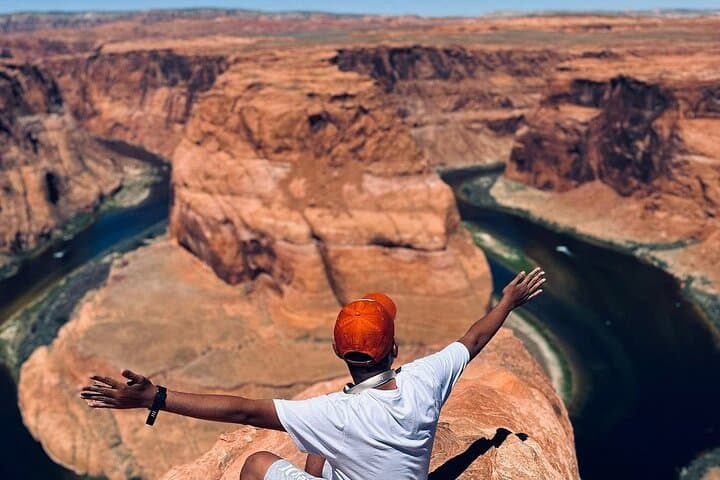 Private Antelope Canyon & Horseshoe Bend Day Tour from Las Vegas photo 4
