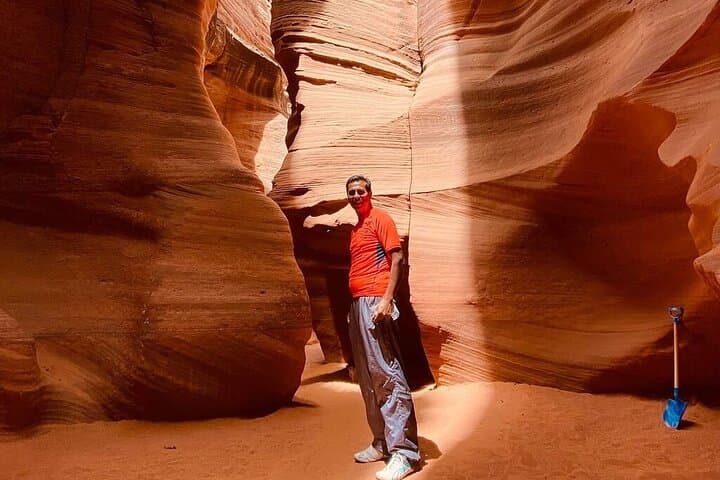 Private Antelope Canyon & Horseshoe Bend Day Tour from Las Vegas photo 6