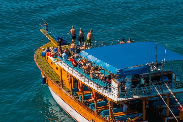 Alanya Relaxing Boat Tour — Lunch, Sea Caves & Swimming at Cleopatra Beach