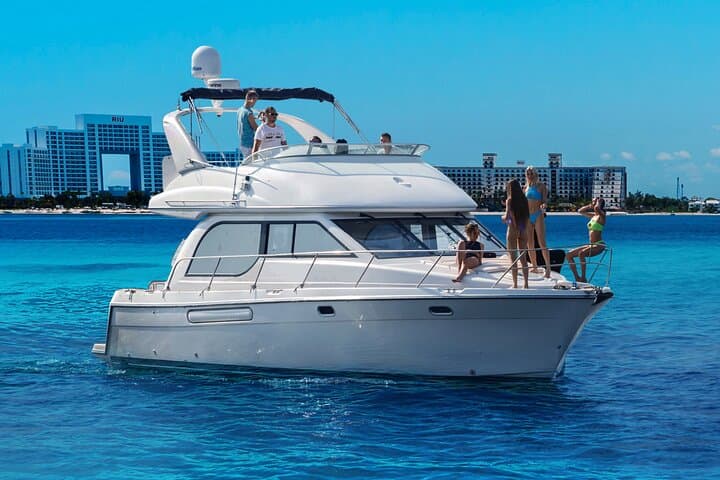 Private Yacht Charter to Isla Mujeres from Cancun — Meridian 40FT photo 2
