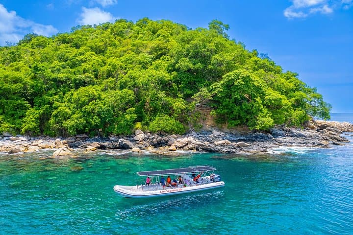 Yelapa Speedboat Snorkeling & Waterfall Hike from Puerto Vallarta photo 3