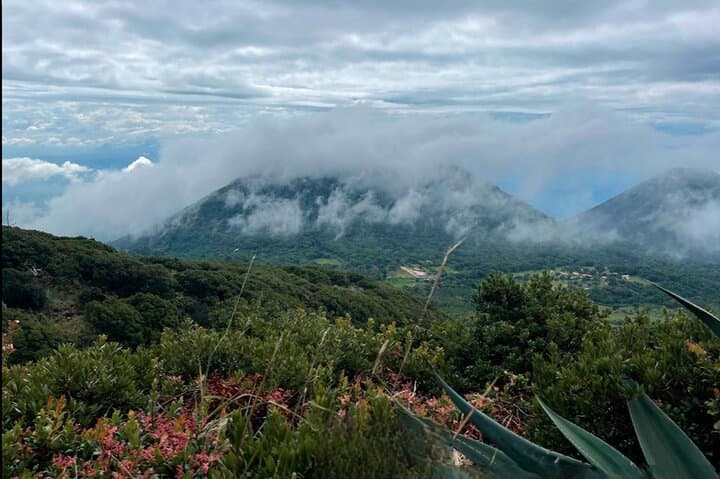 Santa Ana Volcano Budget-Friendly Hike with Private Transport photo 6