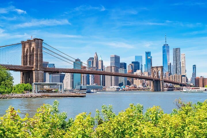 Walk the Brooklyn Bridge to DUMBO — Guided Skyline & Waterfront Tour photo 6
