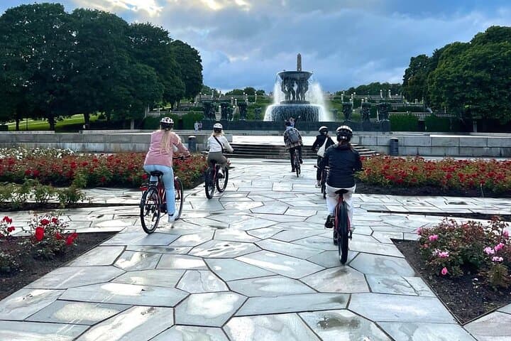 Explore Oslo by E‑Bike: Central Station Rentals for a Self‑Guided City Loop photo 5
