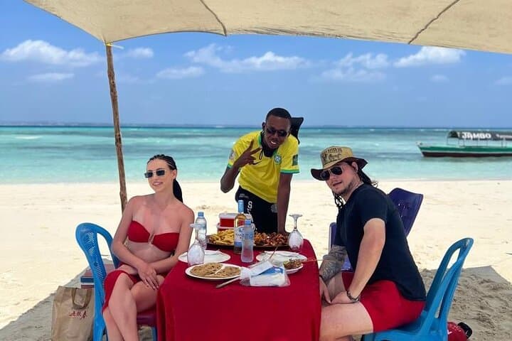 Zanzibar birdwatching, spice farm & Nyange Sand Bank day tour photo 3