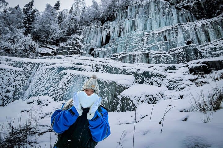 Korouoma Frozen Waterfalls Hike and BBQ from Rovaniemi
