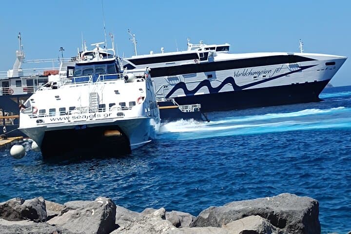 Athinios Port Transfer — Private, Door-to-Door Rides Across Santorini