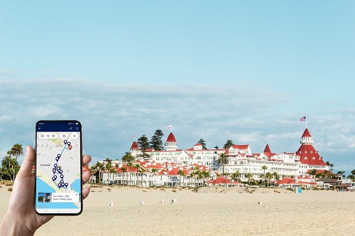 Coronado on Foot: Self-Guided Audio Tour From Hotel del to Ferry Landing