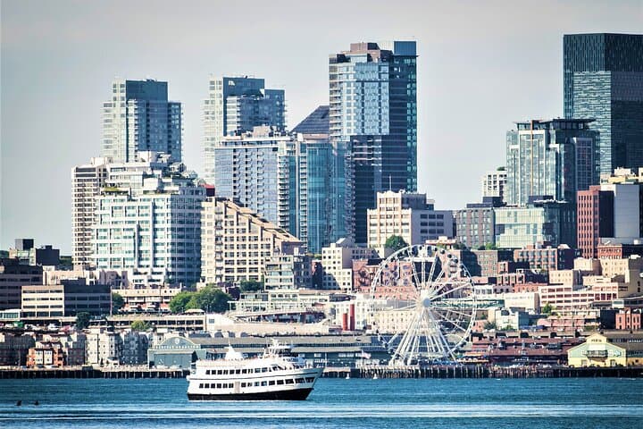Seattle Land and Sea: Ultimate City and Harbor Tour Guide photo 4