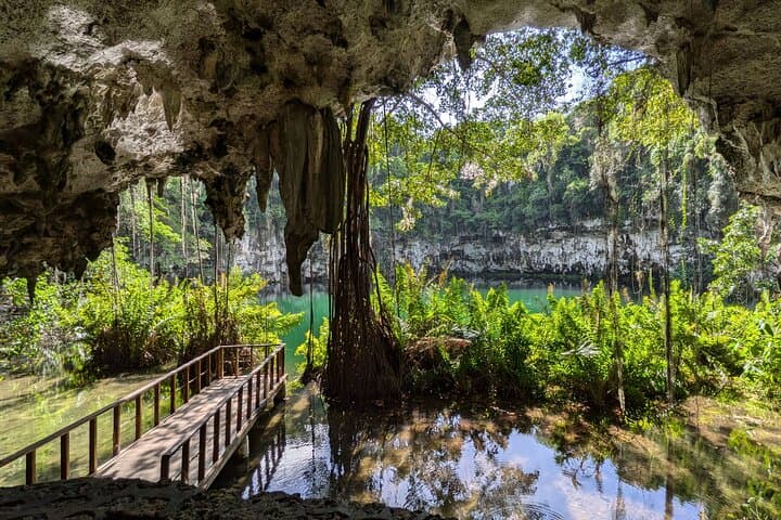 Santo Domingo Los 3 Ojos and Salto Socoa Waterfall Day Tour photo 1