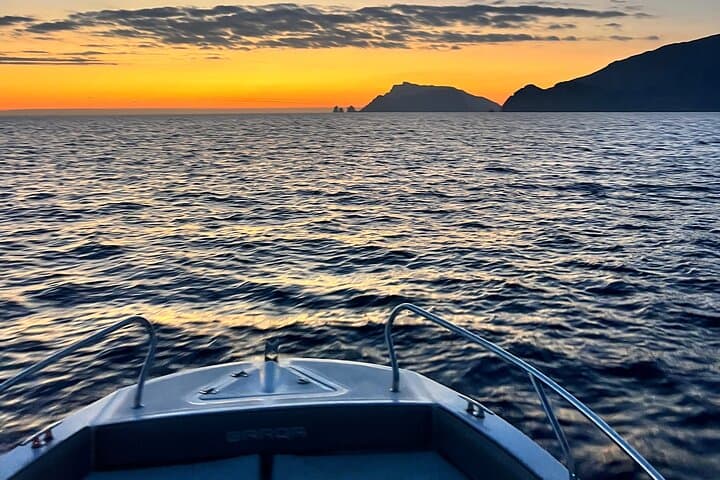 Sorrento Private Sunset Cruise with Prosecco: Swim, Sip, Sunset photo 5