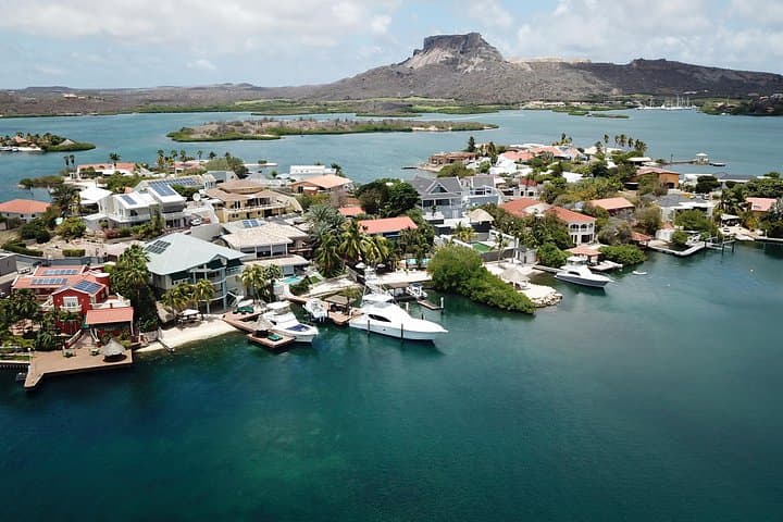 Spanish Waters Private Boat Tour & Swim Stop — 2-Hour Curaçao Cruise photo 5