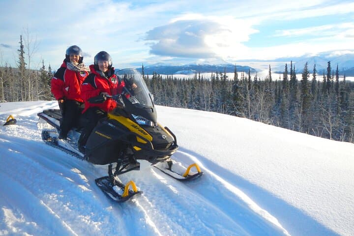 Half-Day Arctic Snowmobiling in Yukon’s Ibex Valley