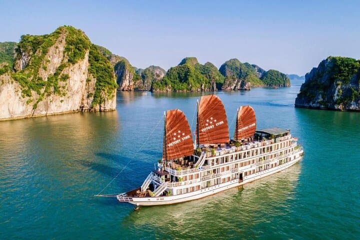 4-Day Ninh Binh to Halong Bay Luxury Cruise with Balcony Cabin photo 4
