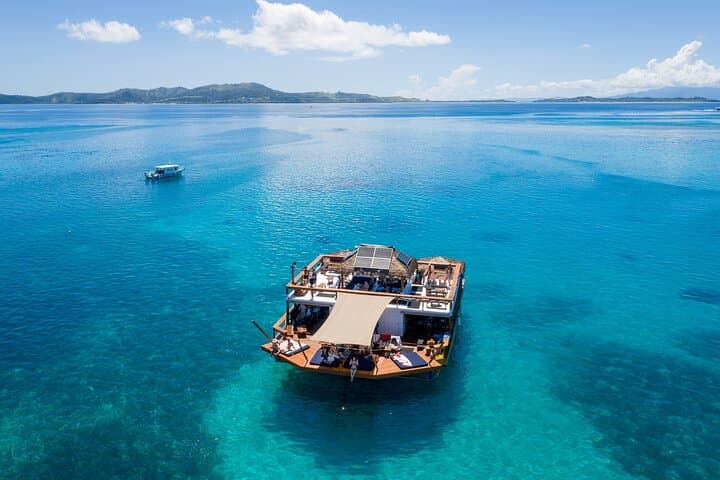 Cloud 9 Fiji Day Trip: Floating Platform, Pizza & Snorkeling Off Denarau photo 6