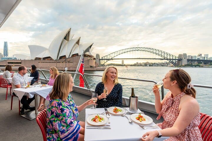 Sydney Harbour Buffet Lunch Cruise: 1.5-Hour Catamaran Lunch with Harbour Views photo 2