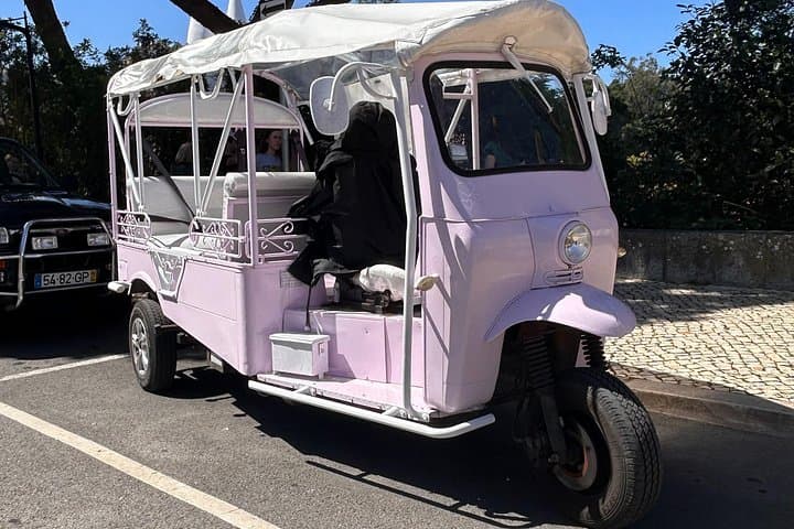 Sintra by Tuk‑Tuk: 3‑Hour Village, Palaces & Beaches Drive photo 2