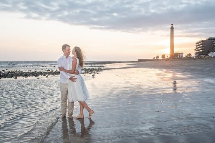 Sunset Photo Session at Maspalomas Dunes — Private Professional Shoot in Gran Canaria