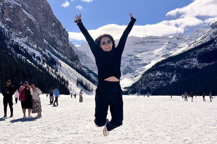 Private Day Tour from Calgary to Banff & Yoho: Lake Louise, Moraine & Takakkaw Falls photo 2