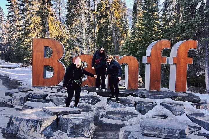 Banff to Columbia Icefield Day Trip: Peyto Lake, Crowfoot Glacier & Bow Lake photo 2