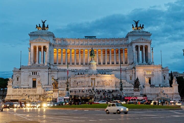Rome at Dusk: Private Golf Cart Aperitivo Tour Through the Historic Center photo 5