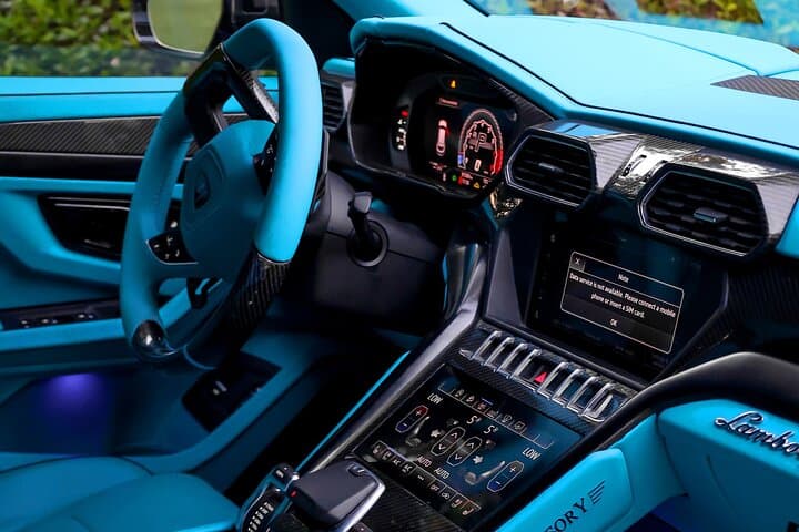 Drive a Supercar in Dubai: Hourly and Short-Term Luxury Rentals photo 4