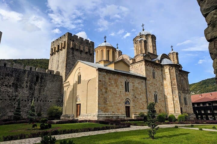 Manasija Monastery & Resava Cave: Full-Day Medieval Fortress and Cave Tour from Belgrade